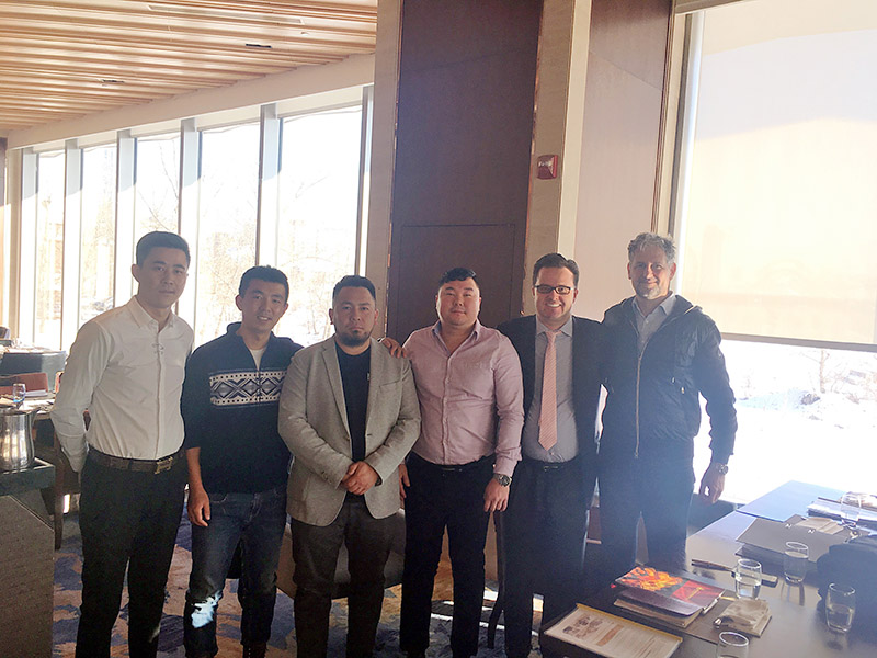 03英國客戶簽訂淘金船合同